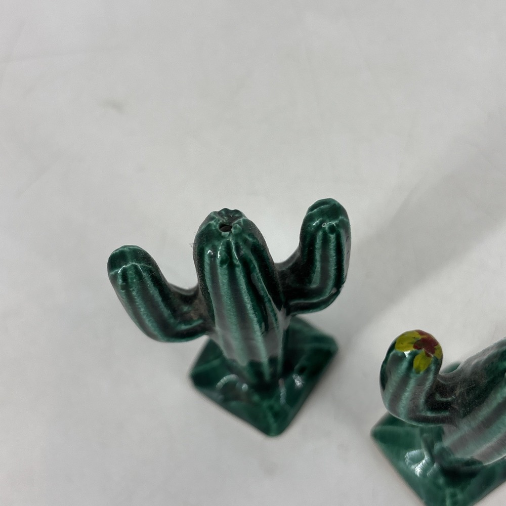 Vintage Green Cactus Ceramic Figurine Lot Glossy Glaze Desert Decor 3.5" - Picture 4 of 7